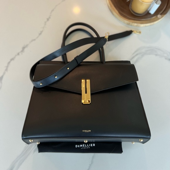 DeMillier London Maxi Montreal Handbag of the British Royals Sold Out - Picture 6 of 15